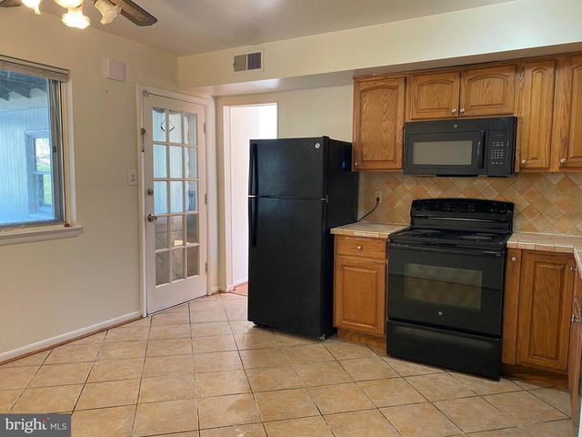 12909 CHATHLAKE LN, Silver Spring, MD 20904