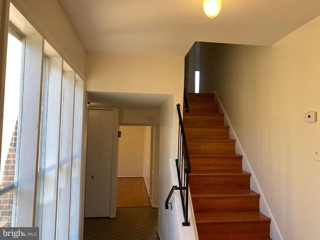 12909 CHATHLAKE LN, Silver Spring, MD 20904