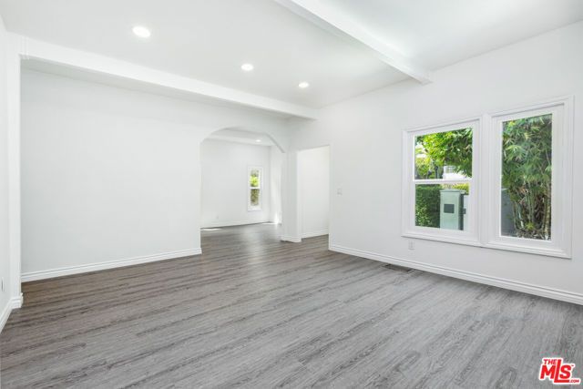 8718 Rosewood Avenue, West Hollywood, CA 90048