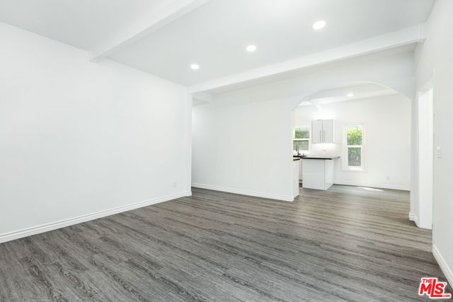 8718 Rosewood Avenue, West Hollywood, CA 90048