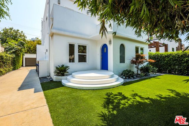 8718 Rosewood Avenue, West Hollywood, CA 90048