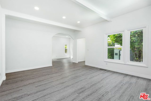 8718 Rosewood Avenue, West Hollywood, CA 90048