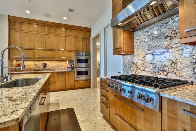 400 Riverboat Row, 1703, Newport, KY 41071