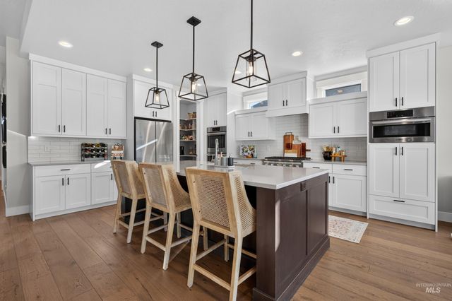5365 W Piaffe St, Eagle, ID 83616