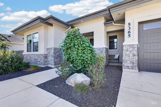 5365 W Piaffe St, Eagle, ID 83616