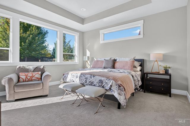 5365 W Piaffe St, Eagle, ID 83616