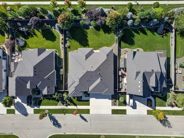 5365 W Piaffe St, Eagle, ID 83616