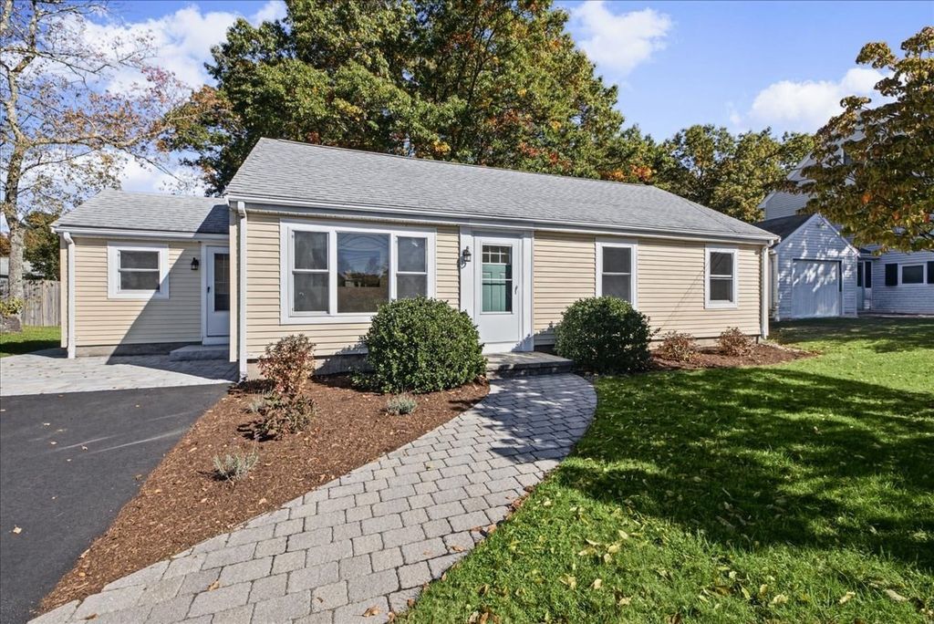 13 Oakdale Road, Canton, MA 02021