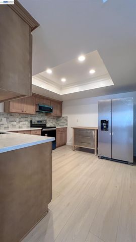 3833 Milton Ter, Fremont, CA 94555