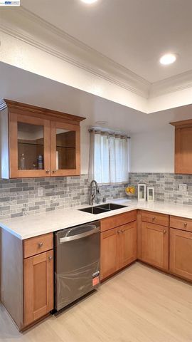 3833 Milton Ter, Fremont, CA 94555