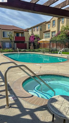 3833 Milton Ter, Fremont, CA 94555