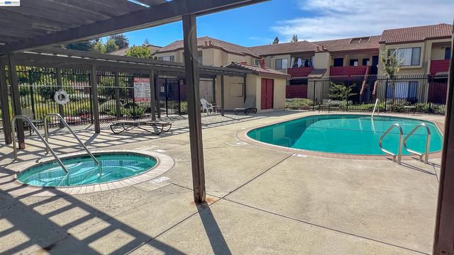 3833 Milton Ter, Fremont, CA 94555