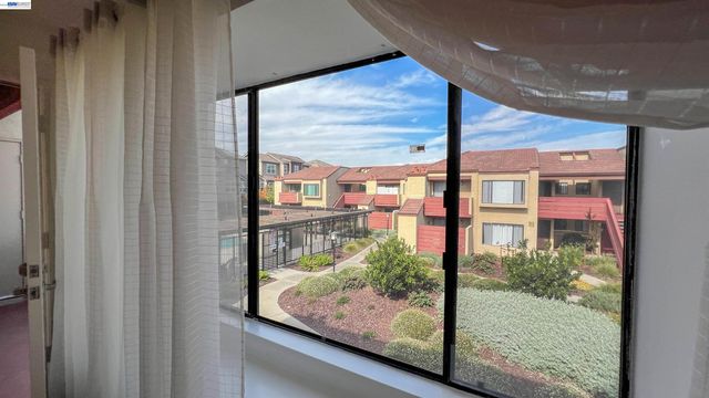 3833 Milton Ter, Fremont, CA 94555