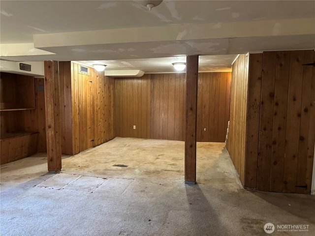 15833 15th Avenue NE, Shoreline, WA 98155
