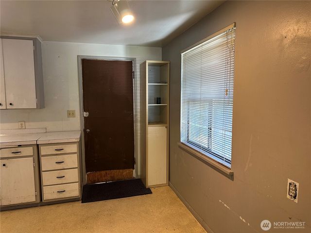15833 15th Avenue NE, Shoreline, WA 98155