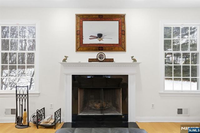 20 Sleepy Hollow Road, Denville Township, NJ 07834