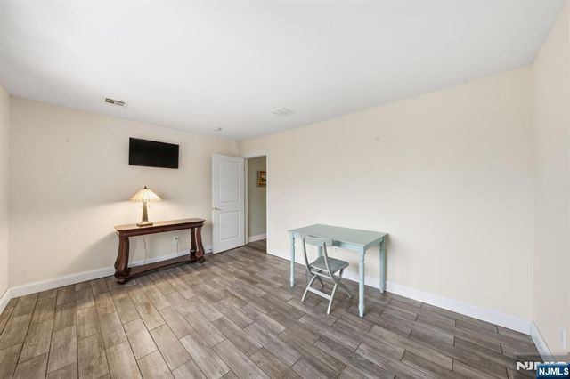 20 Sleepy Hollow Road, Denville Township, NJ 07834