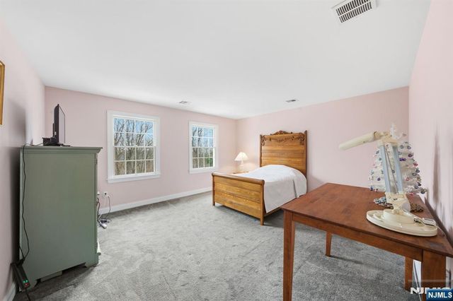 20 Sleepy Hollow Road, Denville Township, NJ 07834