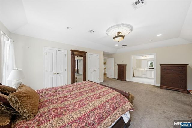 20 Sleepy Hollow Road, Denville Township, NJ 07834