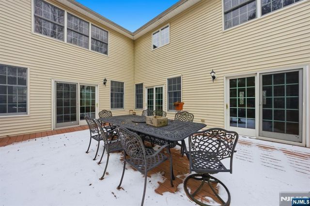 20 Sleepy Hollow Road, Denville Township, NJ 07834