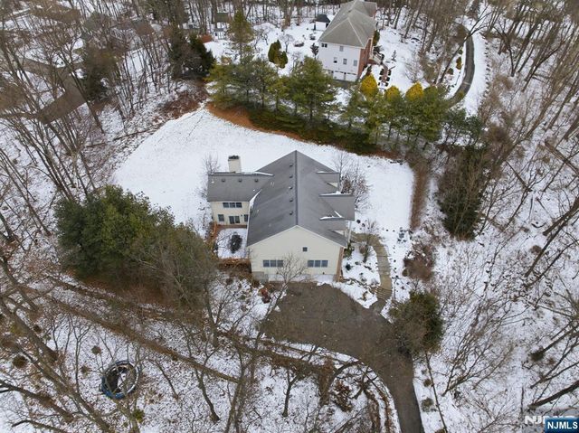 20 Sleepy Hollow Road, Denville Township, NJ 07834