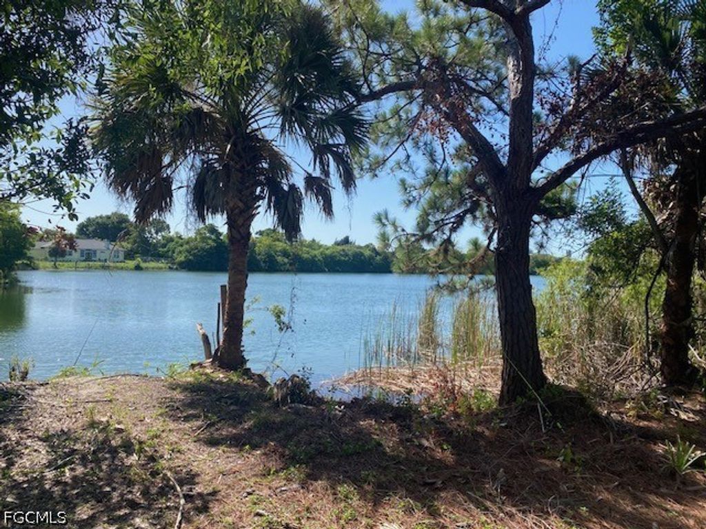 1828 Cooper ST, Punta Gorda, FL 33950