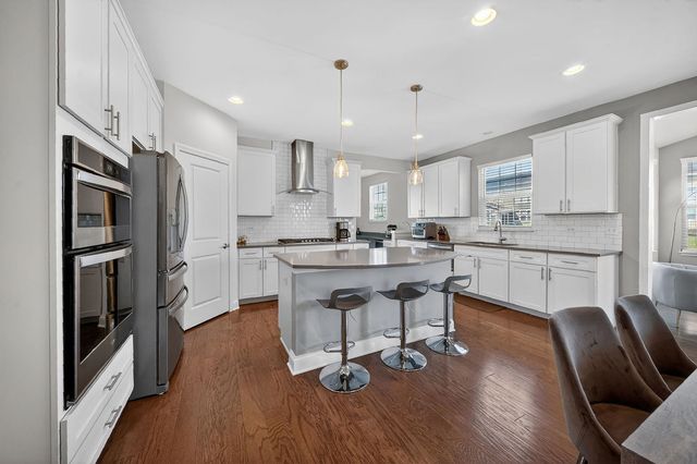 4319 Plantree Road, Naperville, IL 60564