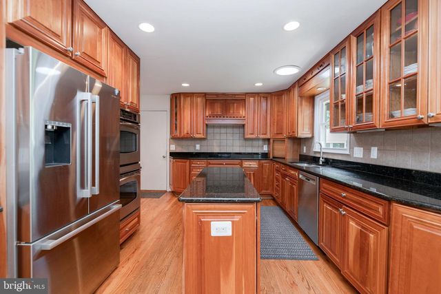 11816 ANTIETAM RD, Woodbridge, VA 22192