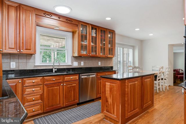 11816 ANTIETAM RD, Woodbridge, VA 22192