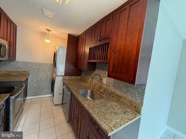 6346 ROCKSHIRE ST, Alexandria, VA 22315