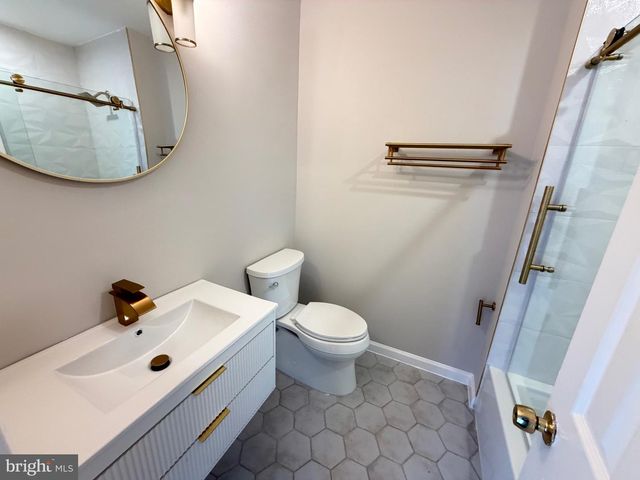 6346 ROCKSHIRE ST, Alexandria, VA 22315