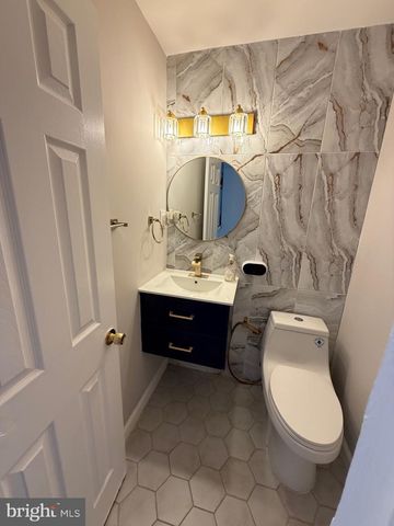 6346 ROCKSHIRE ST, Alexandria, VA 22315