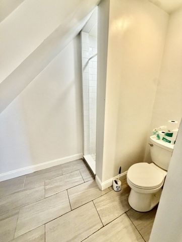 180 Dana Ave 3, Boston, MA 02136