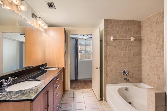 54 Rainey ST 713, Austin, TX 78701