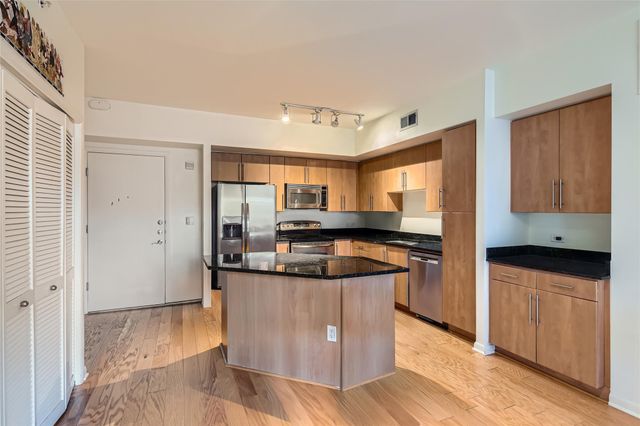 54 Rainey ST 713, Austin, TX 78701