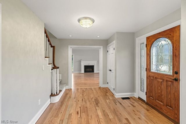 2097 Albertson Pky, Cuyahoga Falls, OH 44223