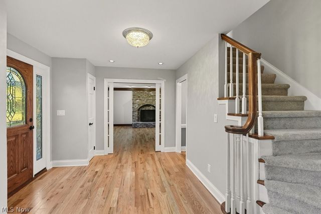 2097 Albertson Pky, Cuyahoga Falls, OH 44223