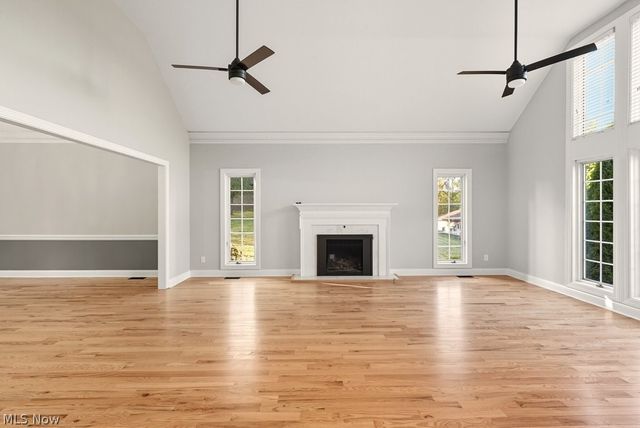 2097 Albertson Pky, Cuyahoga Falls, OH 44223