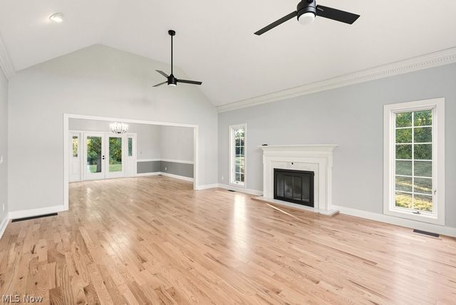 2097 Albertson Pky, Cuyahoga Falls, OH 44223