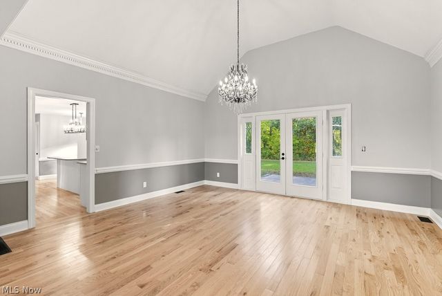 2097 Albertson Pky, Cuyahoga Falls, OH 44223