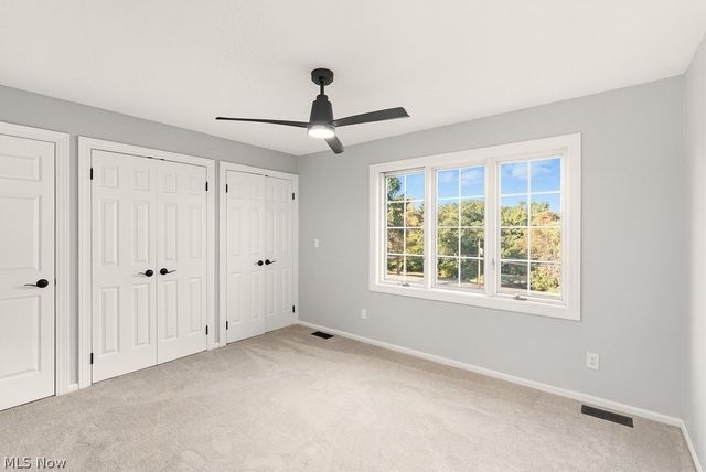 2097 Albertson Pky, Cuyahoga Falls, OH 44223