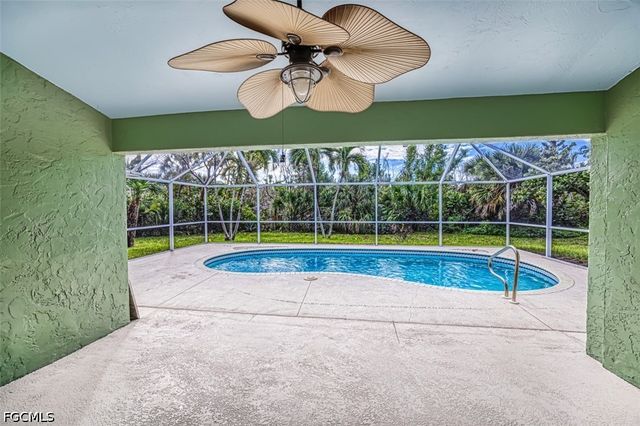 1380 Albatross RD, Sanibel, FL 33957
