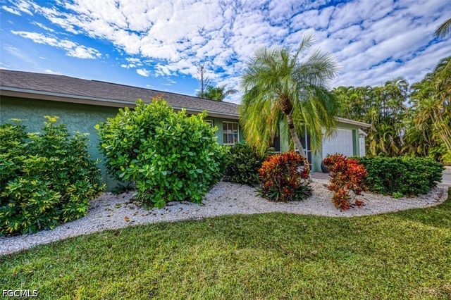 1380 Albatross RD, Sanibel, FL 33957