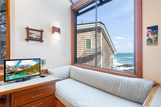 1911 Ocean Way, Laguna Beach, CA 92651