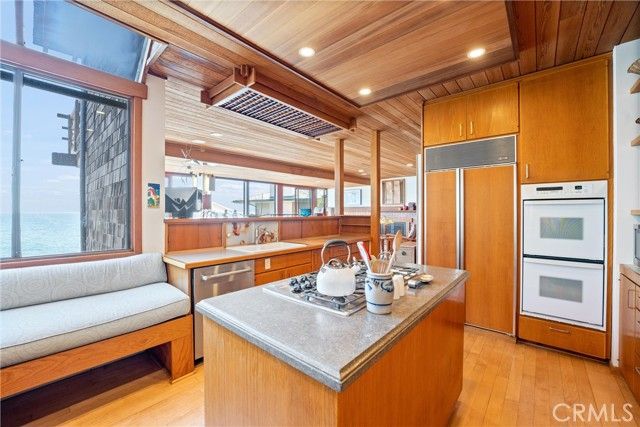 1911 Ocean Way, Laguna Beach, CA 92651