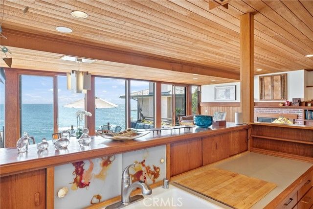 1911 Ocean Way, Laguna Beach, CA 92651