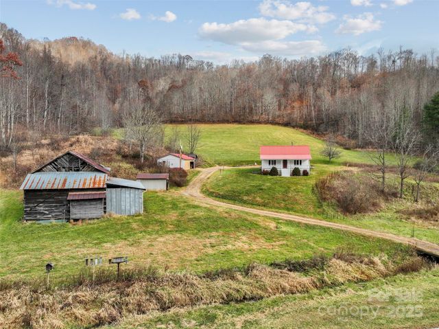 456 Windy Gap Road, Mars Hill, NC 28754