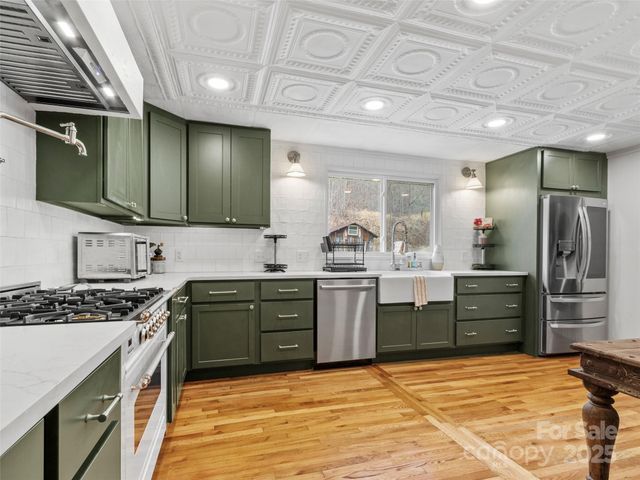 456 Windy Gap Road, Mars Hill, NC 28754