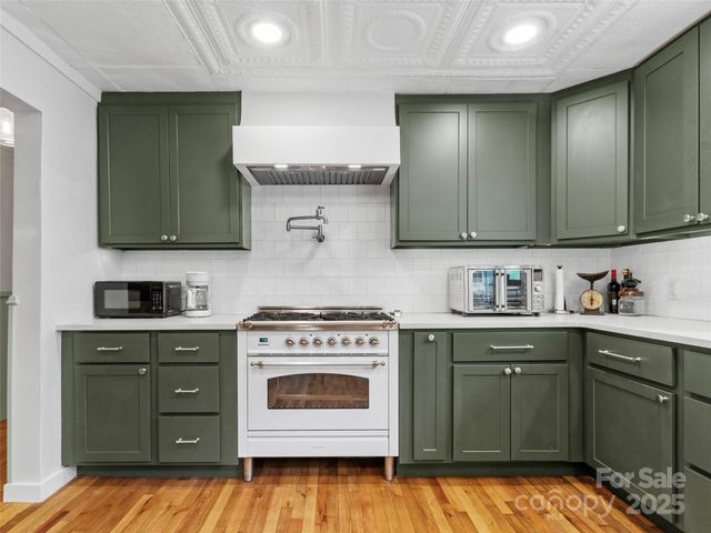 456 Windy Gap Road, Mars Hill, NC 28754