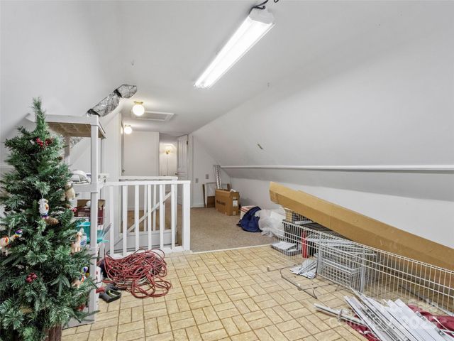 456 Windy Gap Road, Mars Hill, NC 28754